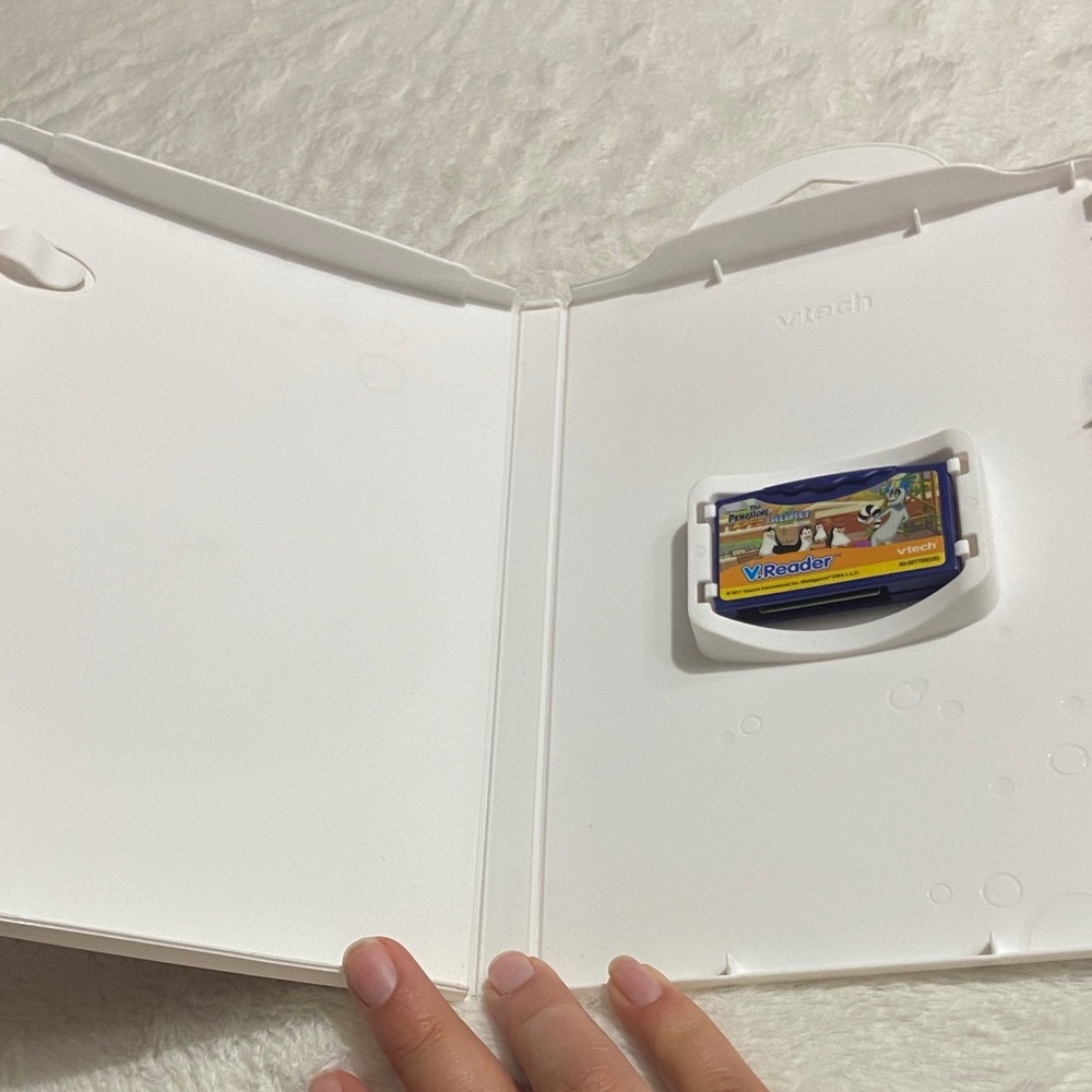 VTech V.Reader and MobiGo Learning Systems - Picture 8 of 12